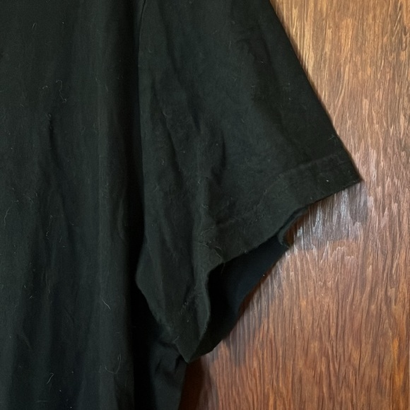 Extended Length Black T-Shirt - Picture 4 of 5